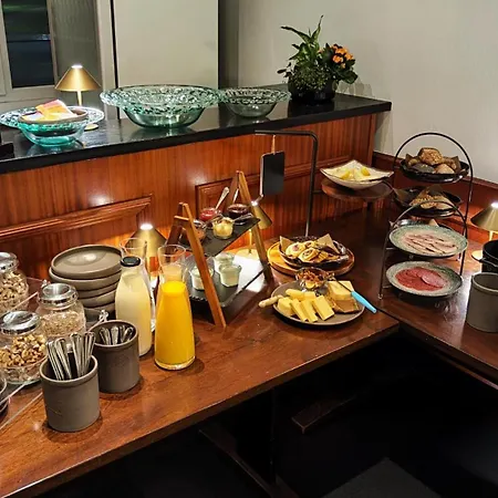 Banegaardshotellet Szálloda Vojens