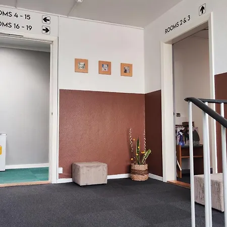 Banegaardshotellet Szálloda Vojens