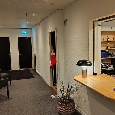 酒店 Banegaardshotellet Vojens