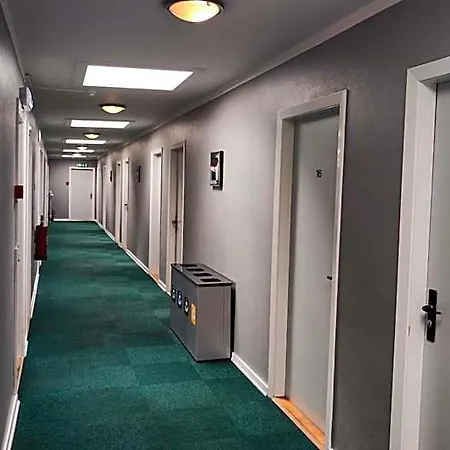 Otel Banegaardshotellet Vojens